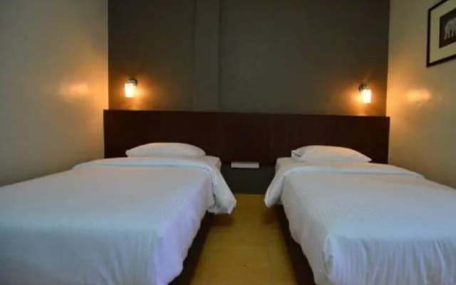 Ailang Hotel - photo 5