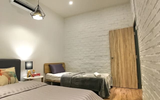 iBook4 Deluxe 2 Bedroom Gurney Suite by iBook Homestay - photo 2