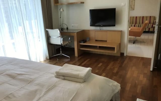 WTE KLCC Suites - photo 4