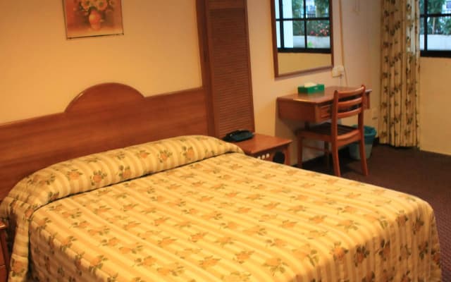 Country Lodge Resort - photo 5