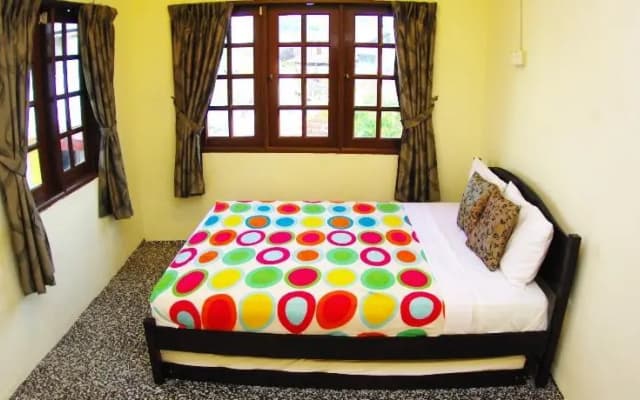 Corner Sayang Residence - photo 3