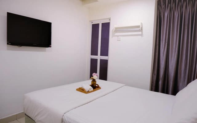 Iris Hotel Kajang - photo 5