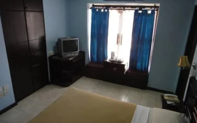 Batu Burok Beach Resort - photo 2
