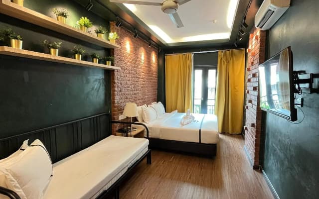 Smile Hotel Wangsa Maju - photo 4