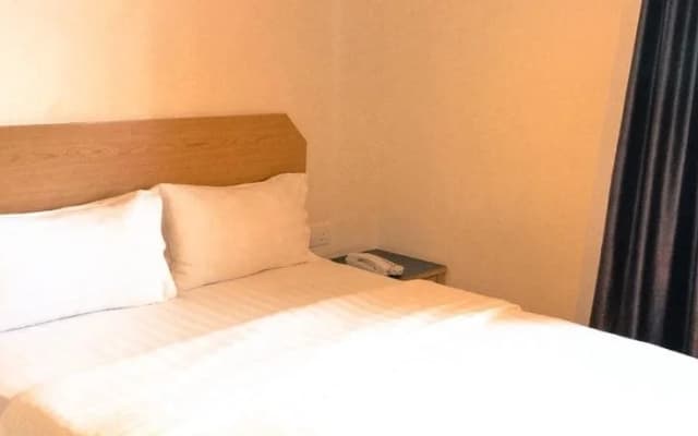 OYO 89945 Marine Bay Hotel - photo 3