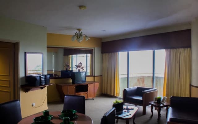 Amber Court - photo 3
