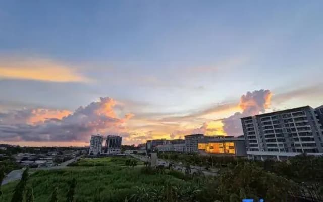 Royal Crown Scsp 883 KK CBD near Imago - photo 4