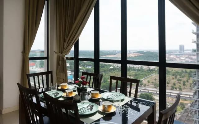 Lux Dpristine 3BR Home w Views, 5mins to Legoland - photo 2