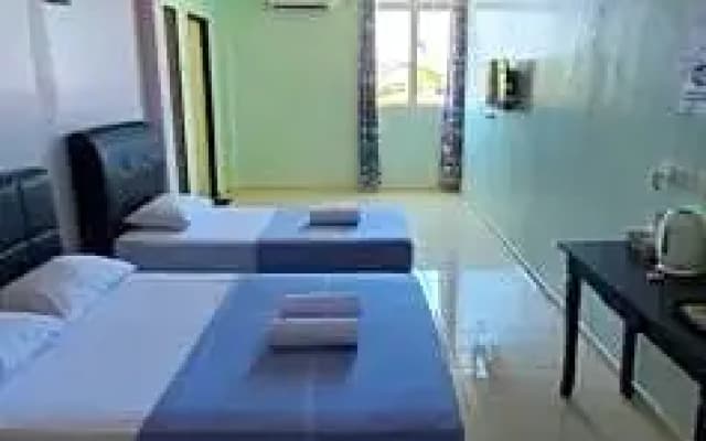 Capital O 90311 Tamim Suite Hotel Dungun - photo 2
