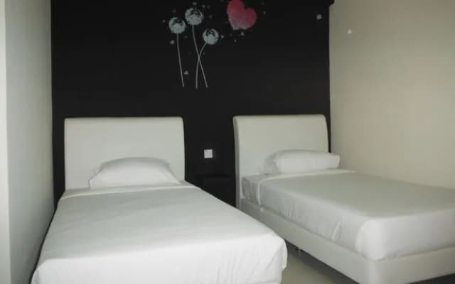Smile Hotel Seri Kembangan - photo 4