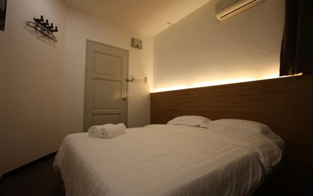Place2Stay - Opposite Hilton - photo 4
