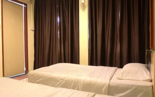Sandakan Greenview Hotel - photo 5