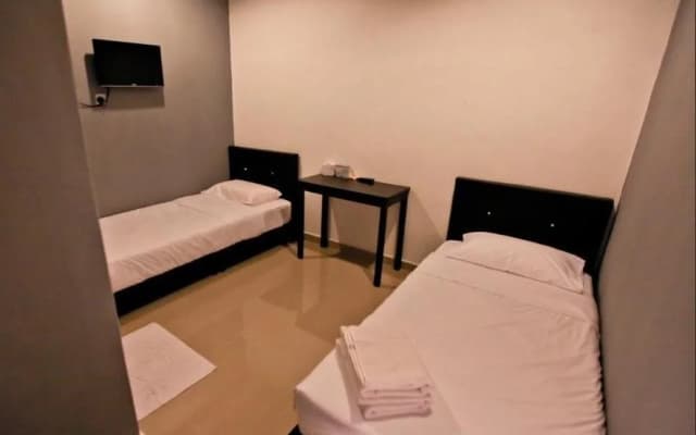 Mama Motel - photo 2