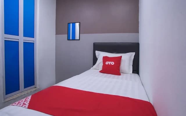OYO 90281 Hotel Taj - photo 4