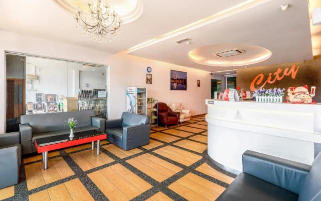 OYO 419 City Boutique Hotel (Sanitized Stay) - photo 2