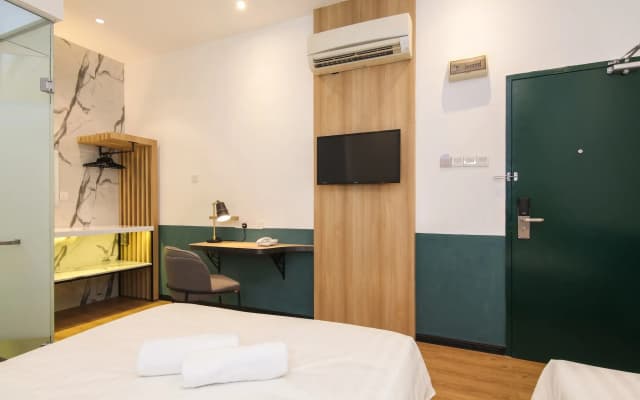 Season Point Hotel - photo 5