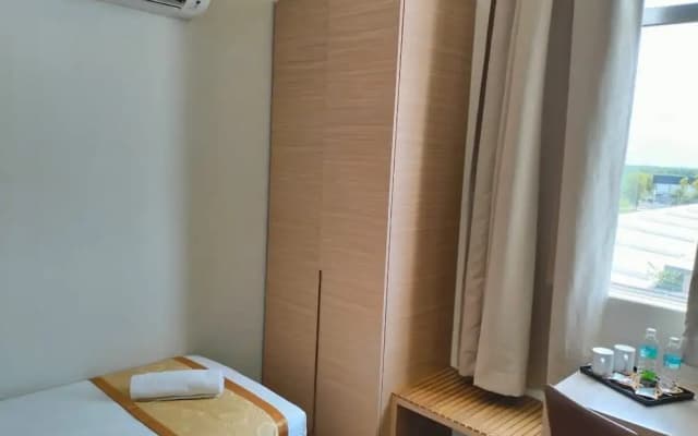Sunflower World Hotel - photo 4