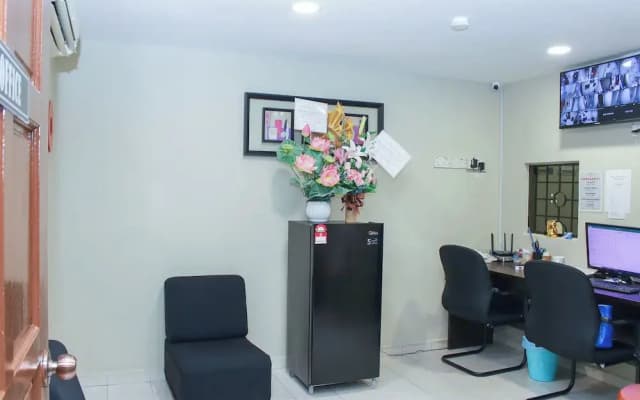 Hotel O Prima Saujana Budget Hotel - photo 2