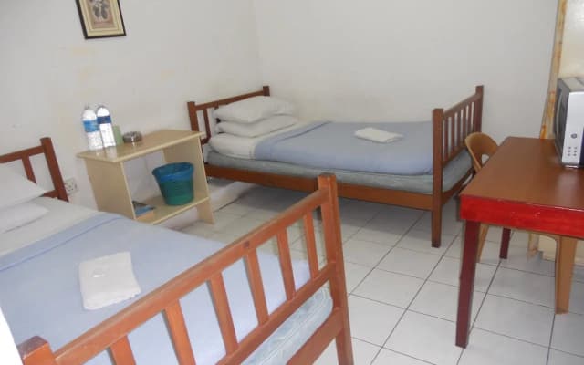 Borneo Adventure Center & Lodge - photo 2