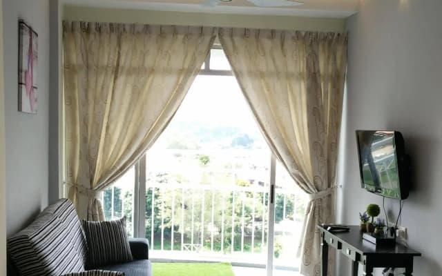 H&A Guest House With Riverview - photo 4