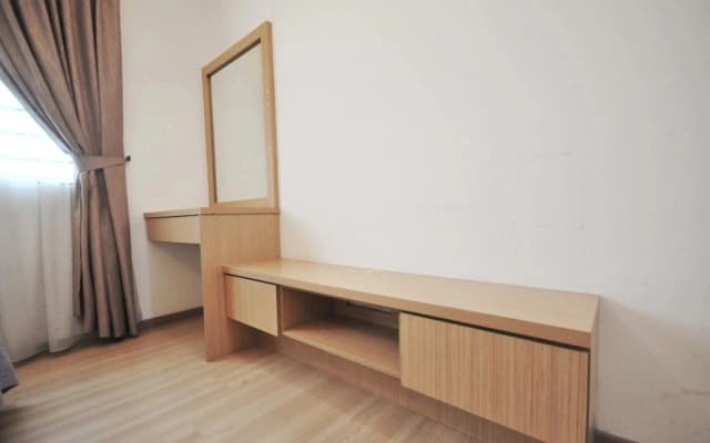 Rusnoor Homestay Alami Residensi 2-17-2 - photo 4