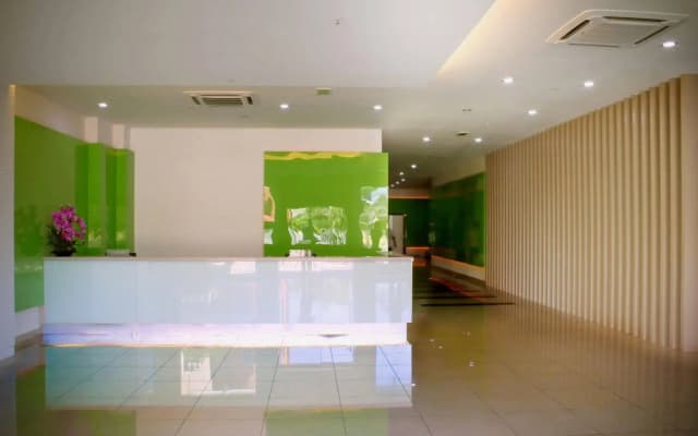 The Room @ Anjung Vista Condominium - photo 2