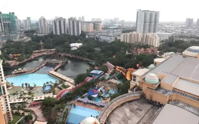 Resort Suites by Landmark  Sunway Lagoon - photo 2