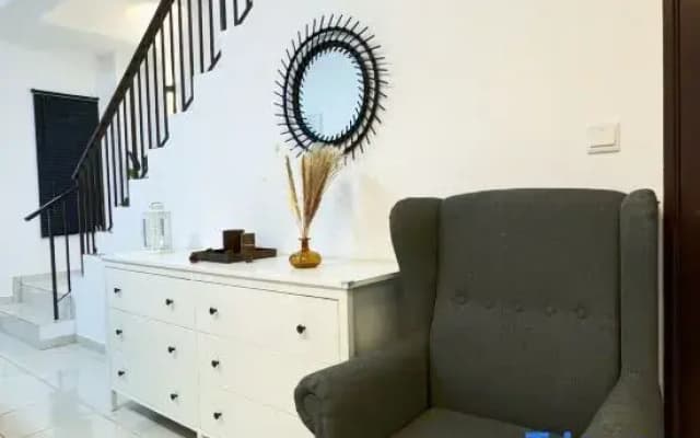 Kota Warisan Fully Air-Con 4 Bedroom Homestay - photo 4