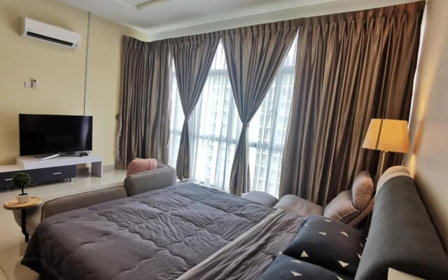 Palazio Studio Mount Austin Near Toppen Ikea Homestay By JYNest - photo 2