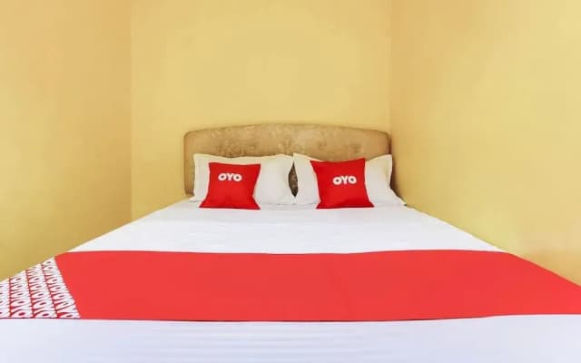 OYO 89406 Lucky Budget Hotel - photo 4