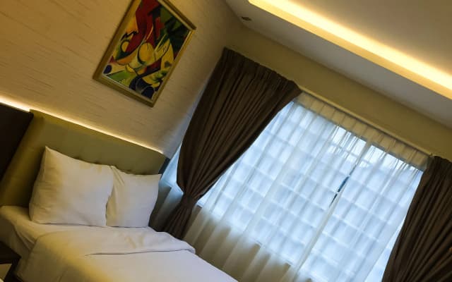 Louis Hotel - photo 3