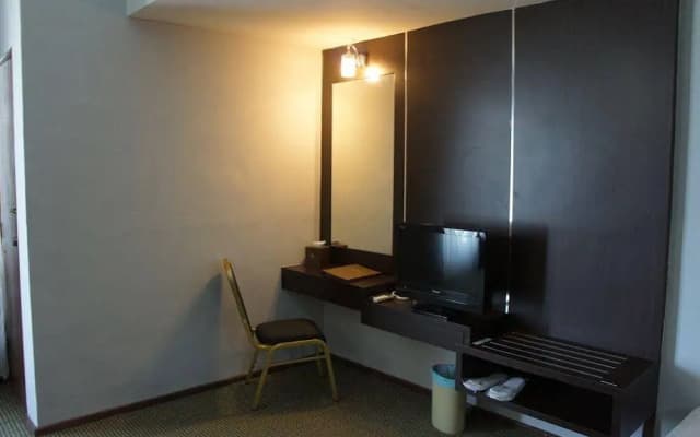 Hotel Abadi Melaka - photo 4