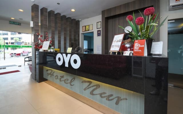 OYO 985 Hotel Nur - photo 2