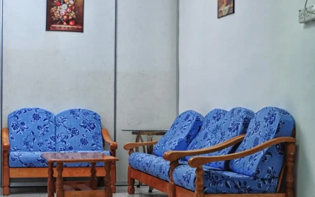 OYO 89850 Mutiara Motel - photo 3