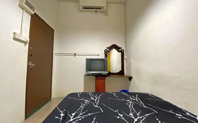 Spot on 90293 Sk Budget Hotel - photo 5