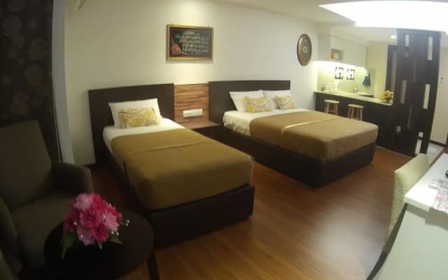 Cyber Studio Apartment - photo 5