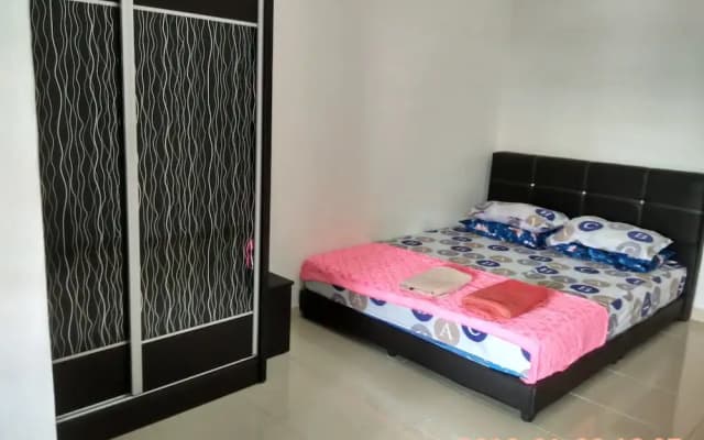 Alya Homestay - photo 2