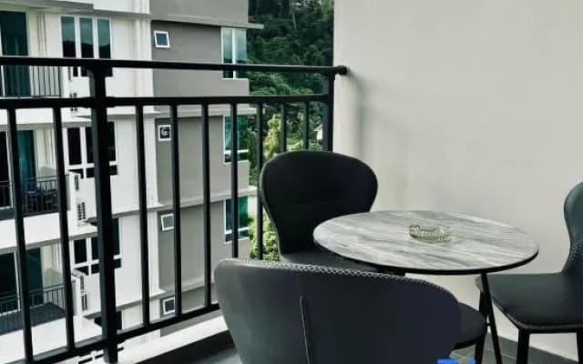 Sri Indah Luxury HomeStay - photo 2