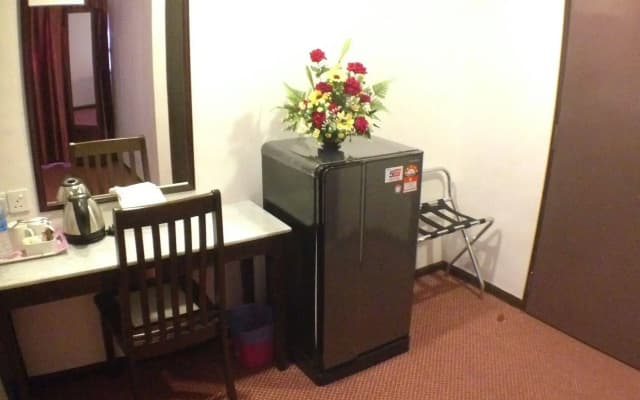 Century Hotel Kota Kinabalu - photo 4