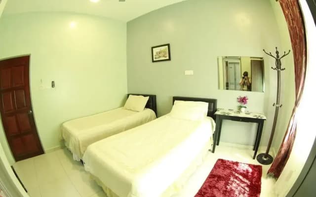 Twin Castle Homestay Kuala Pilah - photo 2