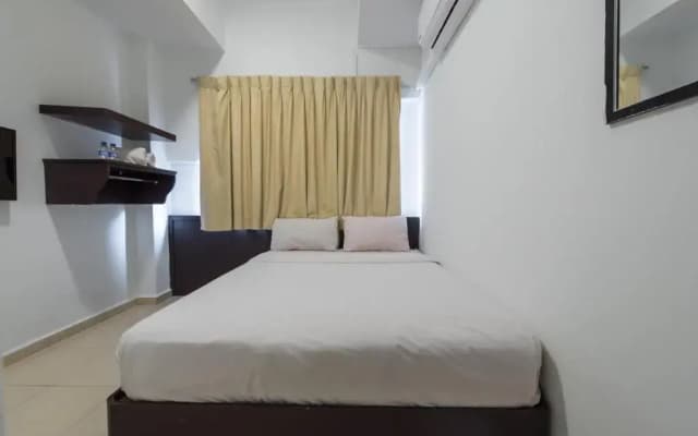 Hollitel Hotel - photo 4