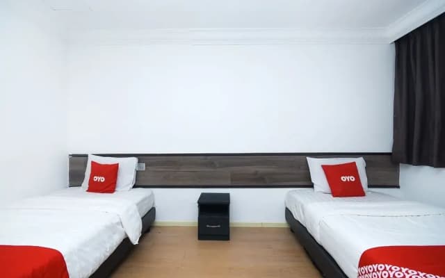 River Inn by OYO Rooms - photo 4