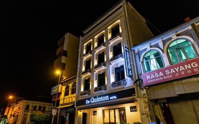 De Quinton Hotel - photo 2