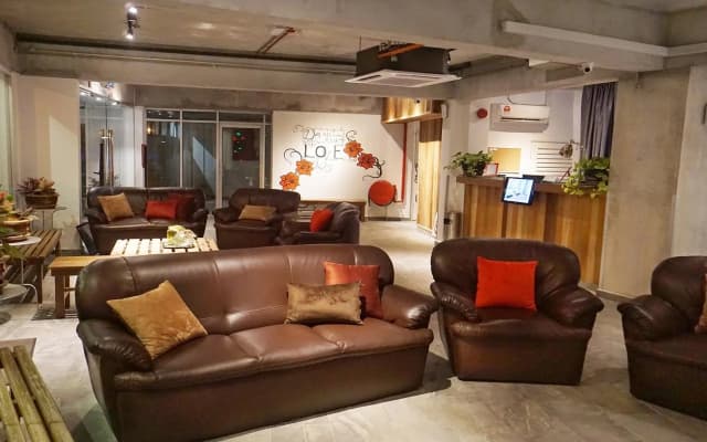 Riverine Garden Hotel - photo 2
