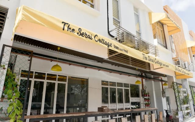 The Serai Cottage Downtown Hotel - photo 3