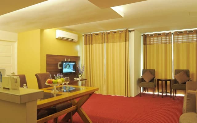 Khalifa Suites Hotel And Apartment - photo 2