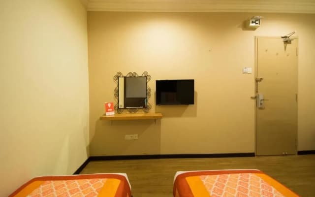 KLCC Chinatown Deluxe 2 Pax Suite - photo 4