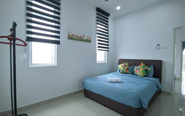 Desaru Comfy Home with Netflix Near Beach, Waterpark & BBQ - photo 3