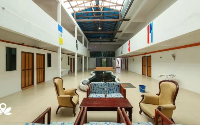 Uptown Beach Resort - photo 5