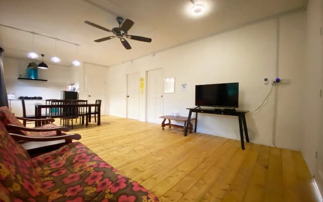 OYO Home 90329 Bridge House Homestay - photo 2